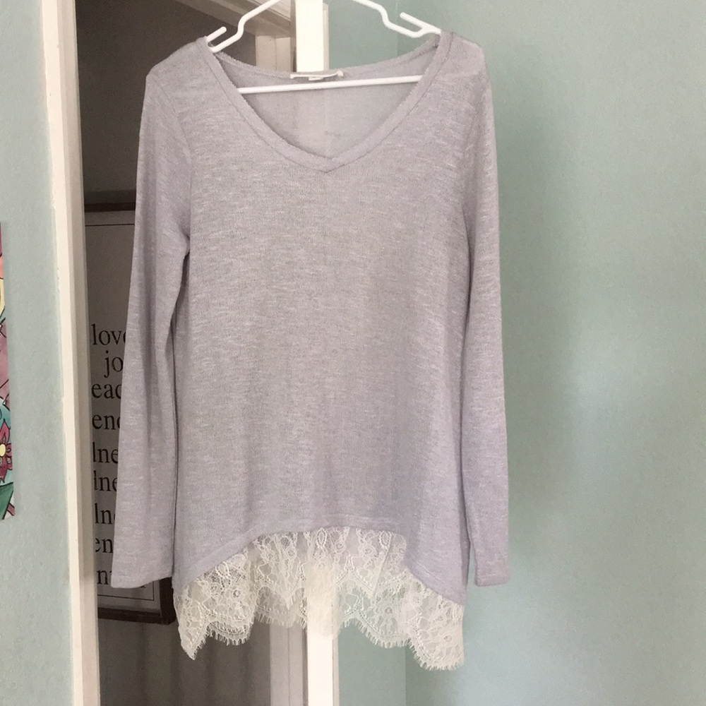 Gray knit top with lace